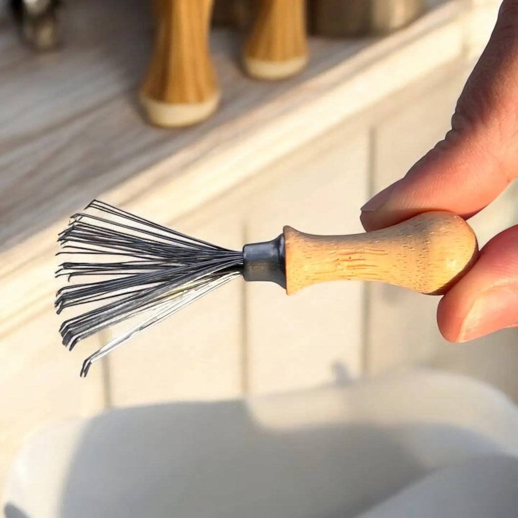 Hairbrush Cleaning Tool